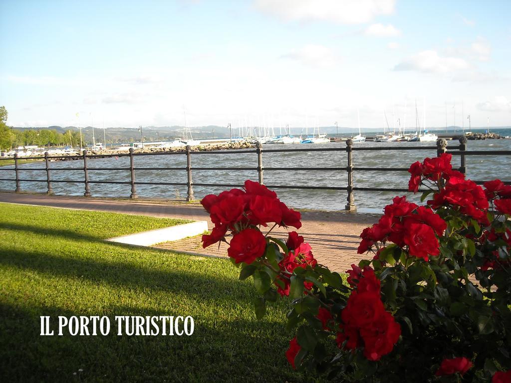 Apartment Santa Maria Bolsena Exteriör bild