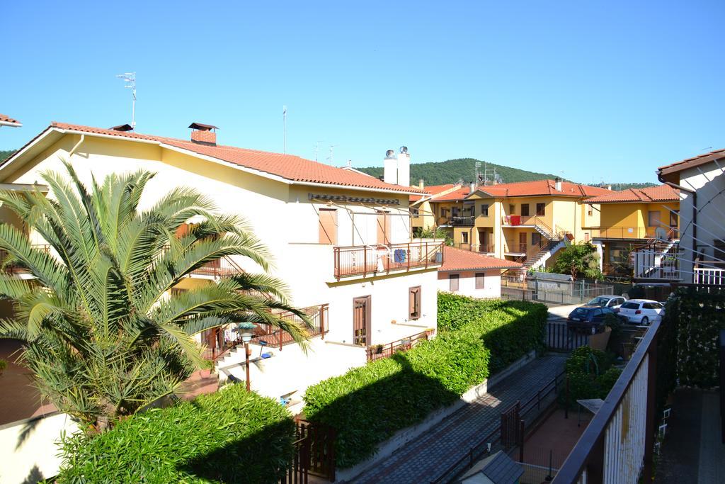 Apartment Santa Maria Bolsena Exteriör bild