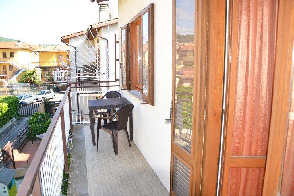 Apartment Santa Maria Bolsena Exteriör bild